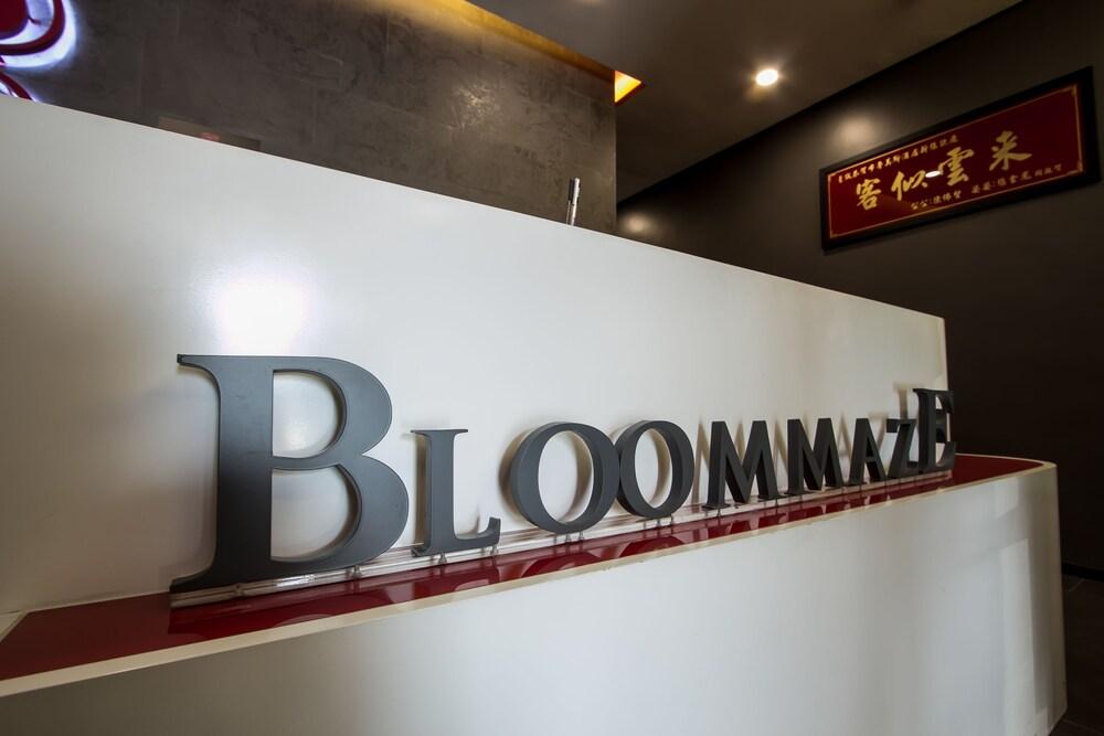 Bloommaze Boutique Hotel Puchong Exterior photo